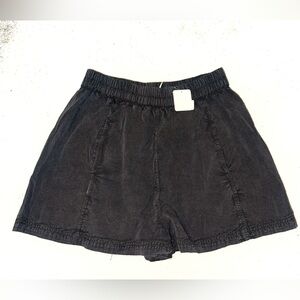 Women’s Free People pull-on shorts